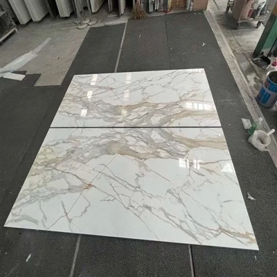 Calacatta Gold Marble TV Backdrop Calacatta Gold Marble TV Backdrop